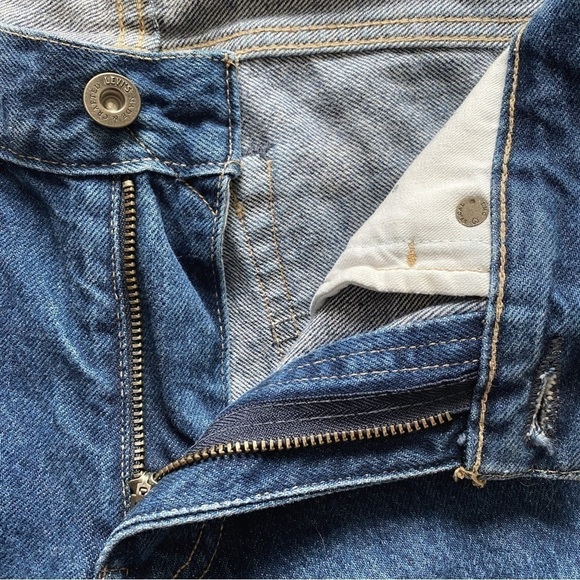 Levi's MADE & CRAFTED THE CRUSH TAPER MEDIUM WASH DENIM JEANS - 24 - Picture 6 of 9